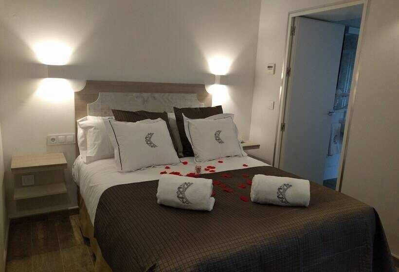 اتاق اکونومی, Patios Del Orfebre