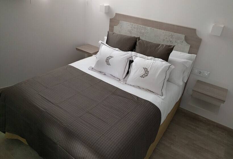 اتاق اکونومی, Patios Del Orfebre