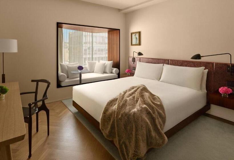 Номер Deluxe Кровать Кинг, The Barcelona Edition