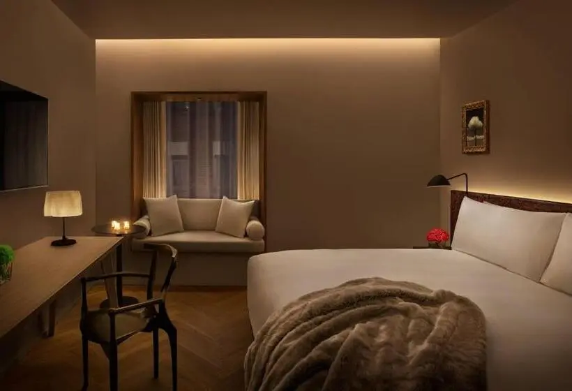 Standard Room King Size Bed