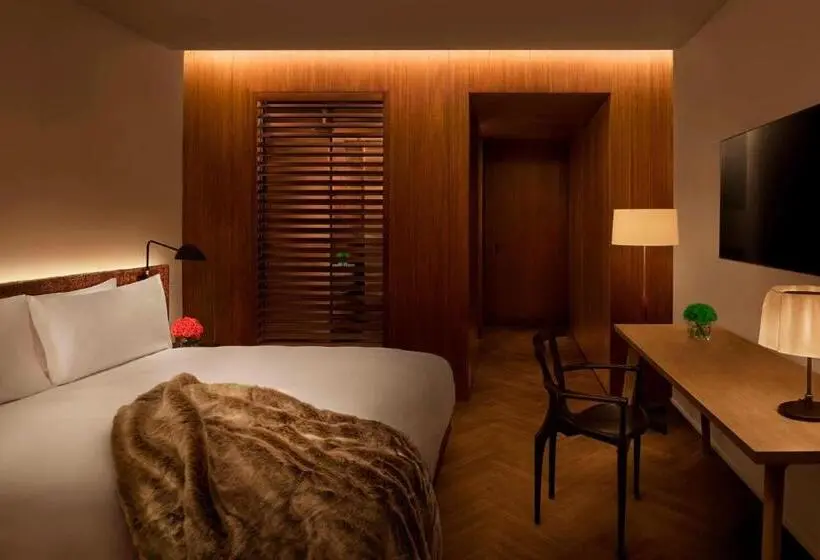 Superior Room King Size Bed