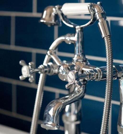 غرفة قياسية, The Mayflower