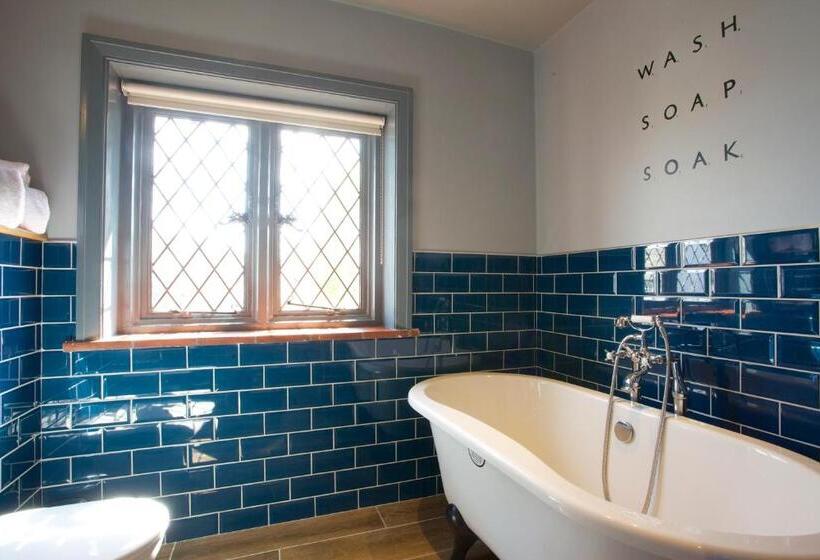 غرفة قياسية, The Mayflower