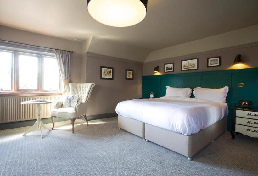 غرفة عائلية, The Mayflower