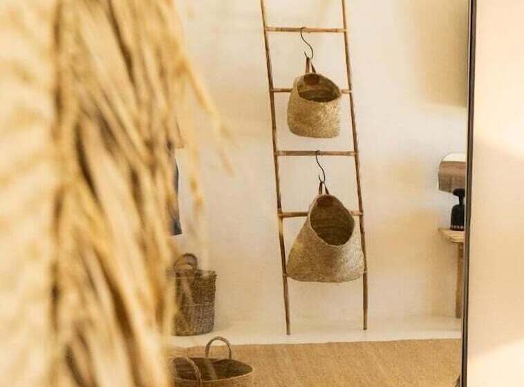 주니어 스위트 바다 전망, The Wild By Interni