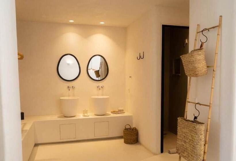 수피리어 스위트 바다 전망, The Wild By Interni