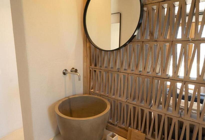 주니어 스위트 바다 전망, The Wild By Interni