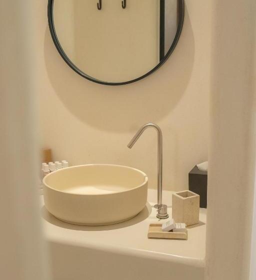 주니어 스위트 바다 전망, The Wild By Interni