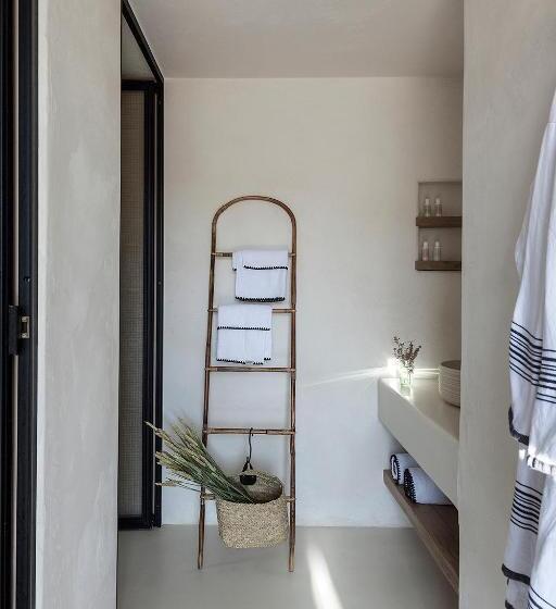 수피리어 스위트 바다 전망, The Wild By Interni