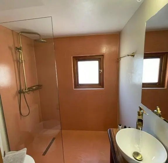 スイート（家族用）, Midgard Suites
