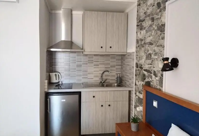 Estudi Estàndard Vista Mar, Sofia Beach Apartments