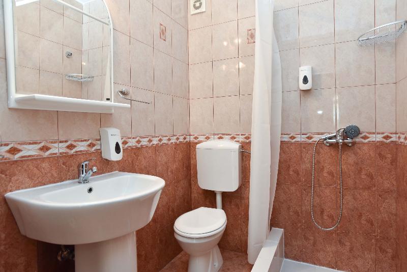 استودیوی استاندارد با چشم‌انداز دریا, Apartments Raymond