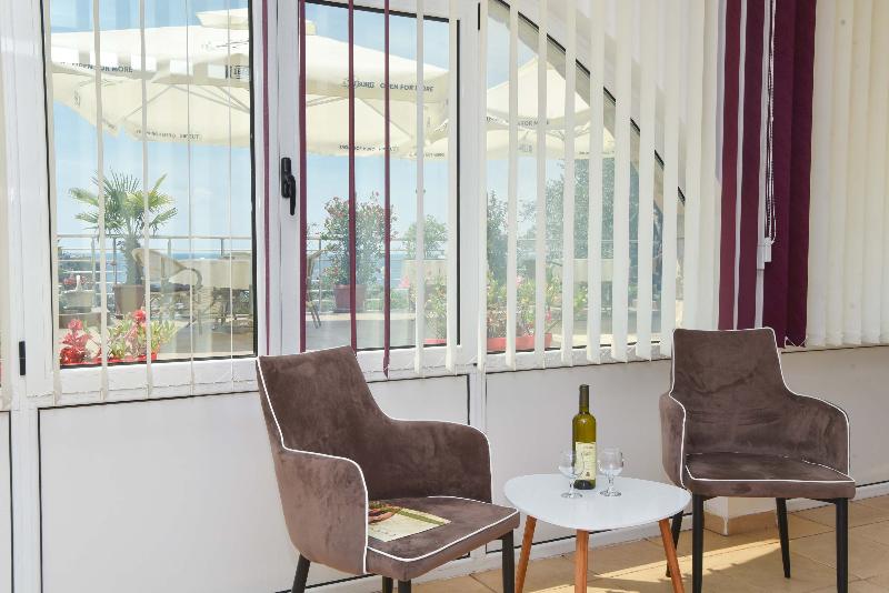 Standard Studio Meerblick, Apartments Raymond