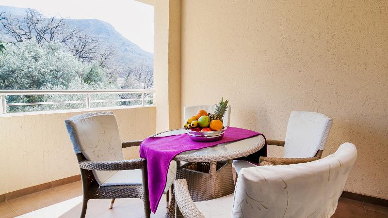 1 Schlafzimmer Apartment mit Balkon, Apartments Raymond