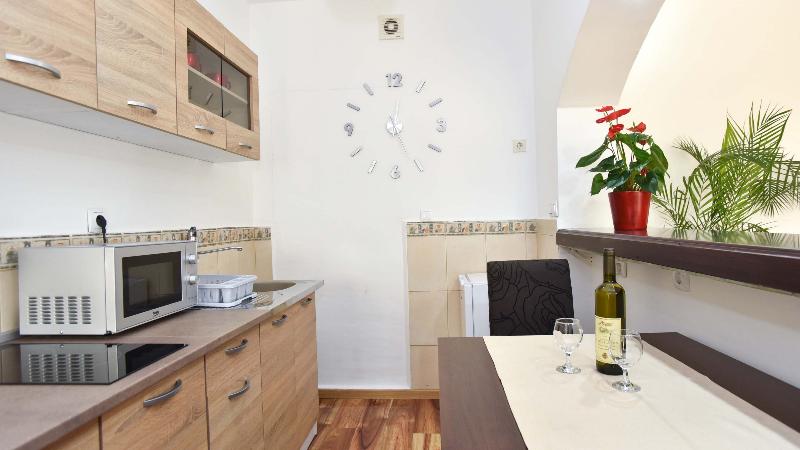 Standard Studio Meerblick, Apartments Raymond