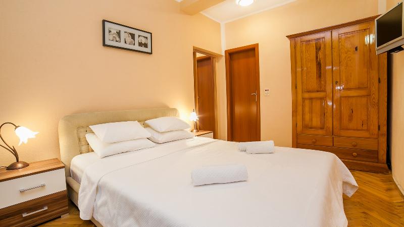 آپارتمان دوبلکس 1 خوابه, Apartments Raymond