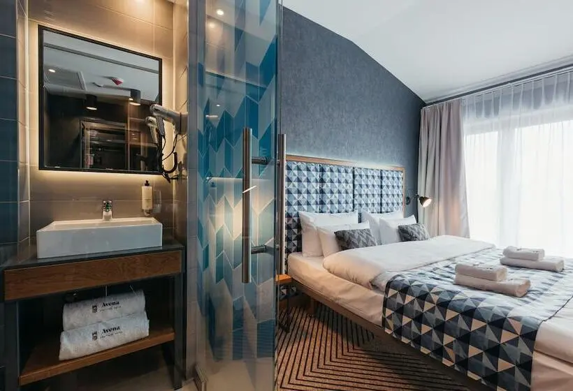 Comfort room with balcony
