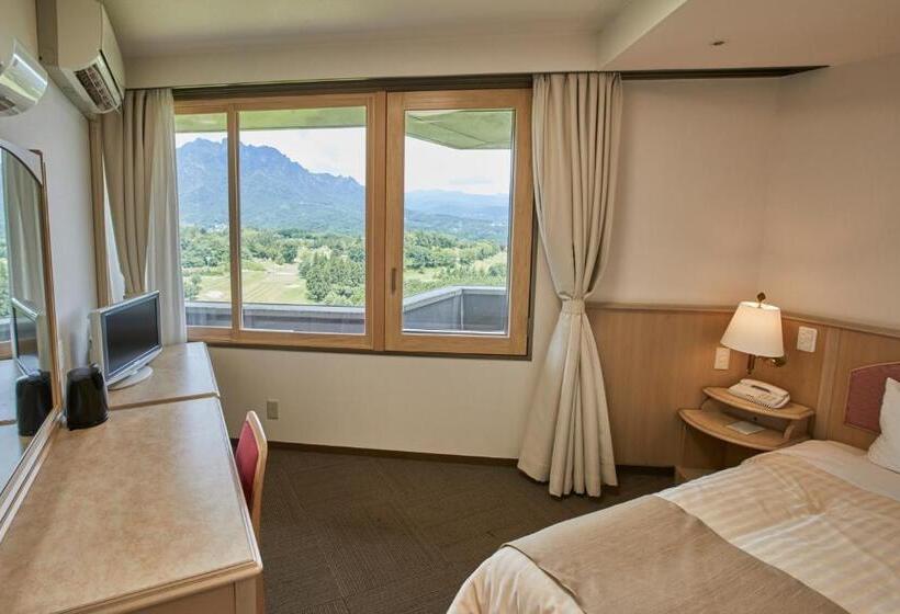 חדר סטנדרט יחיד, Myogi Green