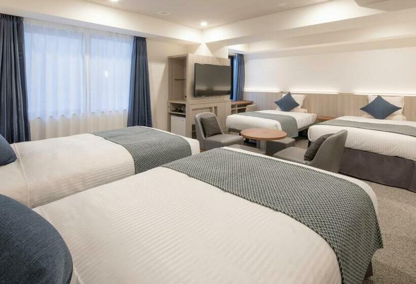 Четырехместный Номер Deluxe, Mystays Midosuji Honmachi
