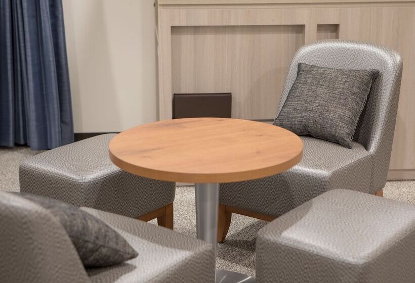 Четырехместный Номер Deluxe, Mystays Midosuji Honmachi
