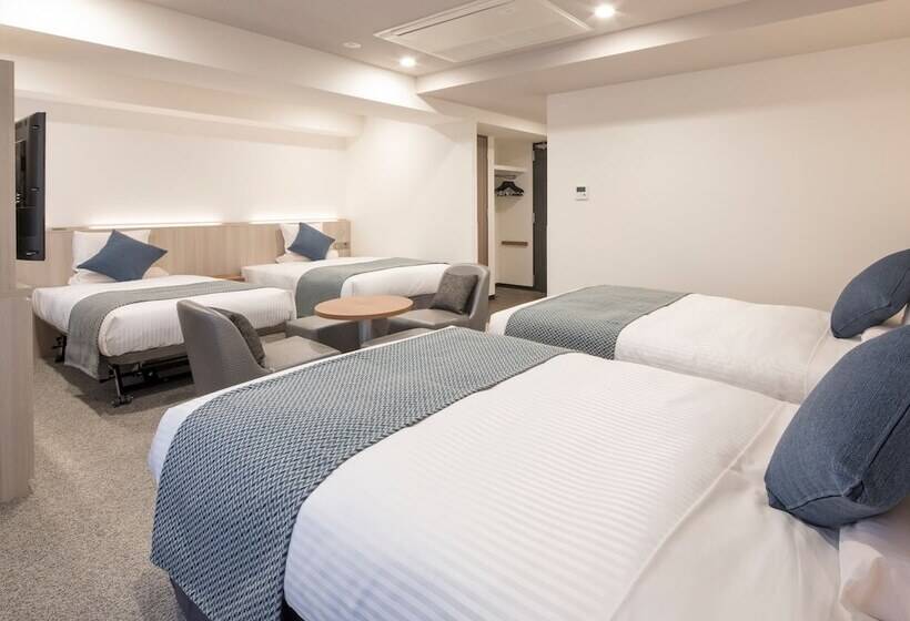 Четырехместный Номер Deluxe, Mystays Midosuji Honmachi
