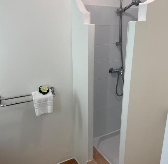 Triple Room Sea View, Village De Vacances Sainte Luce, Mon Diams Grenat