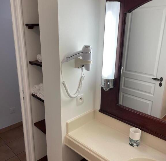 Triple Room Sea View, Village De Vacances Sainte Luce, Mon Diams Grenat