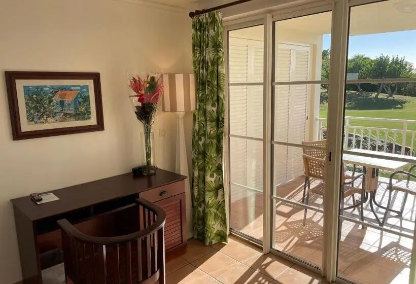 Triple Room Sea View, Village De Vacances Sainte Luce, Mon Diams Grenat