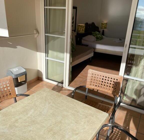Triple Room Sea View, Village De Vacances Sainte Luce, Mon Diams Grenat