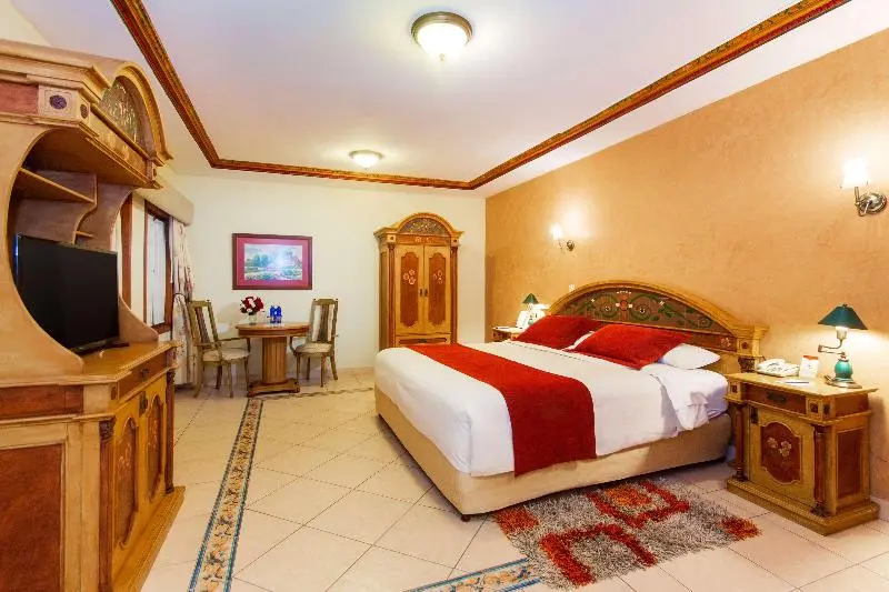 اتاق لوکس با تخت بزرگ, Rincon De Puembo; Bw Signature Collection