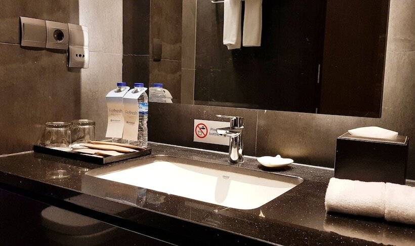 수피리어 룸, Wyndham Opi Hotel Palembang
