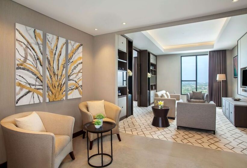 스위트, Wyndham Opi Hotel Palembang