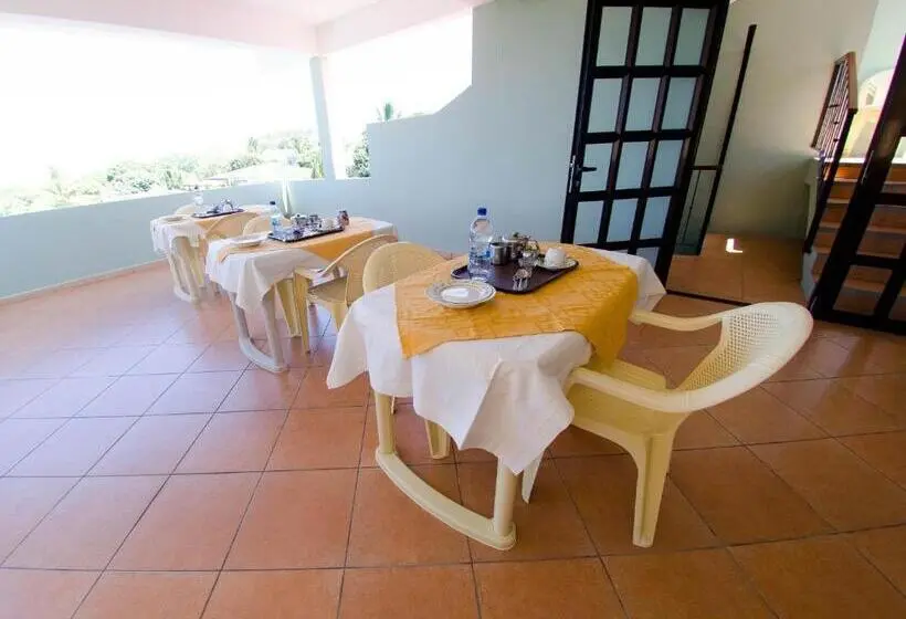 اتاق سوپریور خانوادگی, Sm Lodge