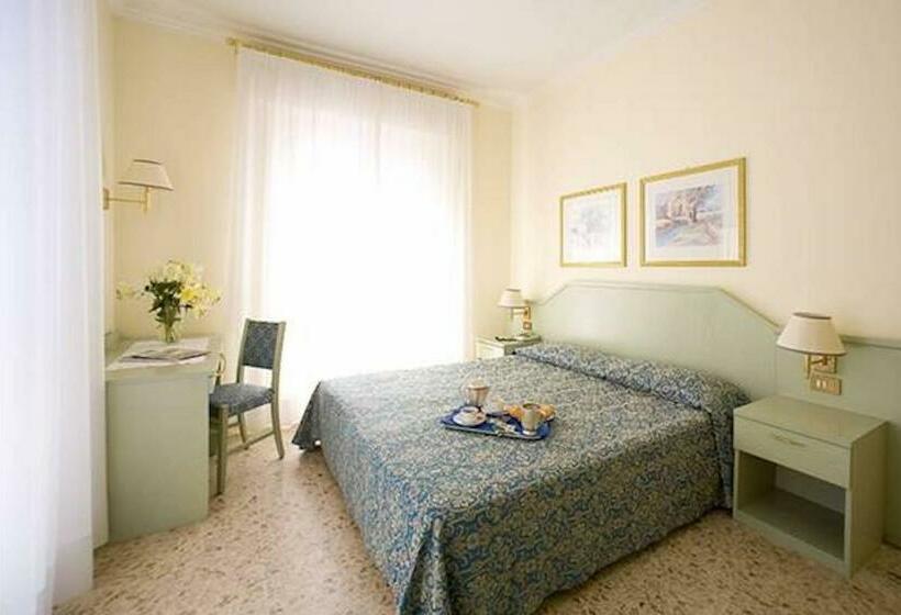 スーペリアールーム, Aida