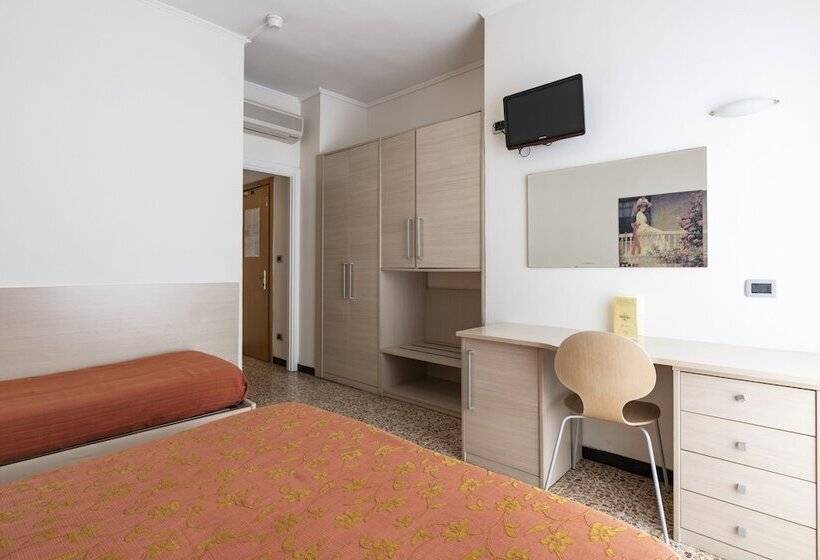 スーペリアールーム, Aida