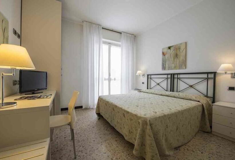 スーペリアールーム, Aida