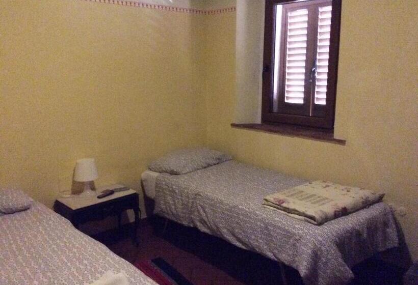 Standard room with outdoor bath, B&b E Locazioni Turistiche Antico Borgo Toscano