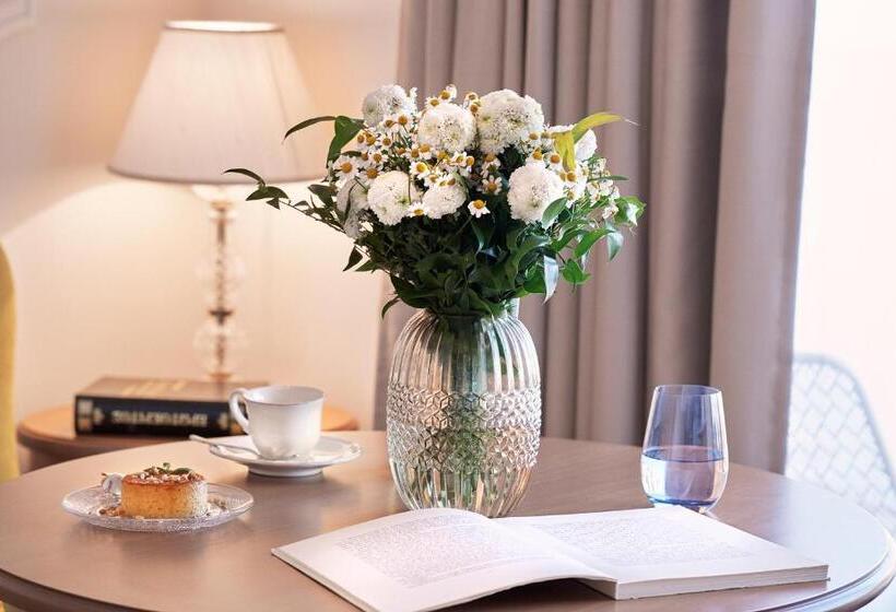 オーシャンビュースイート, Legacy Gastro Suites