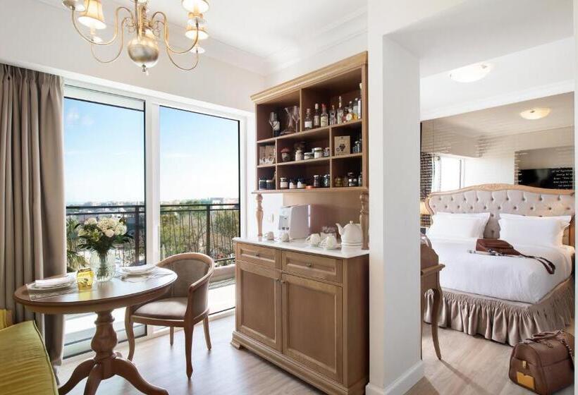 オーシャンビュースイート, Legacy Gastro Suites