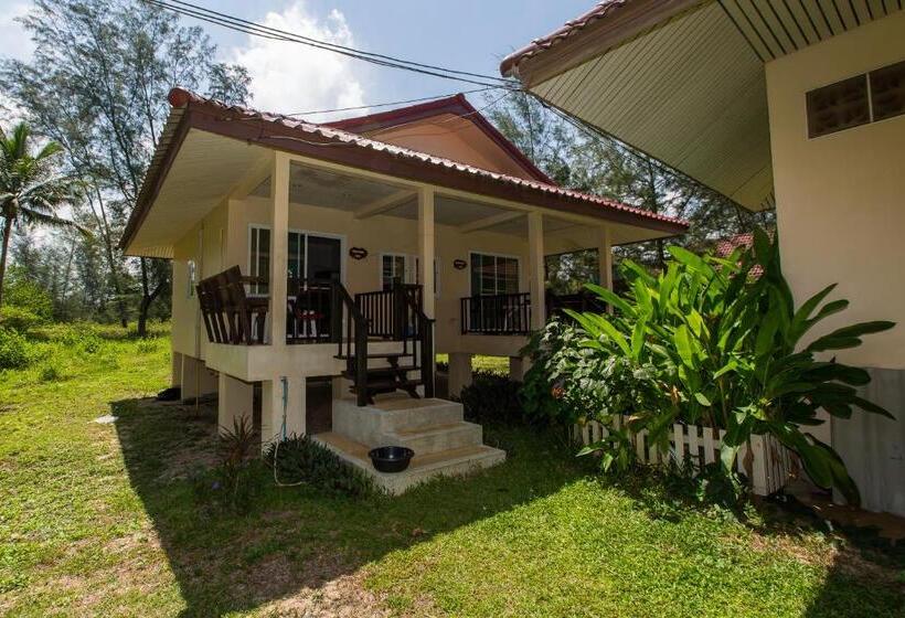 바다 전망 스탠다드 방갈로, Pranee Beach Bungalows
