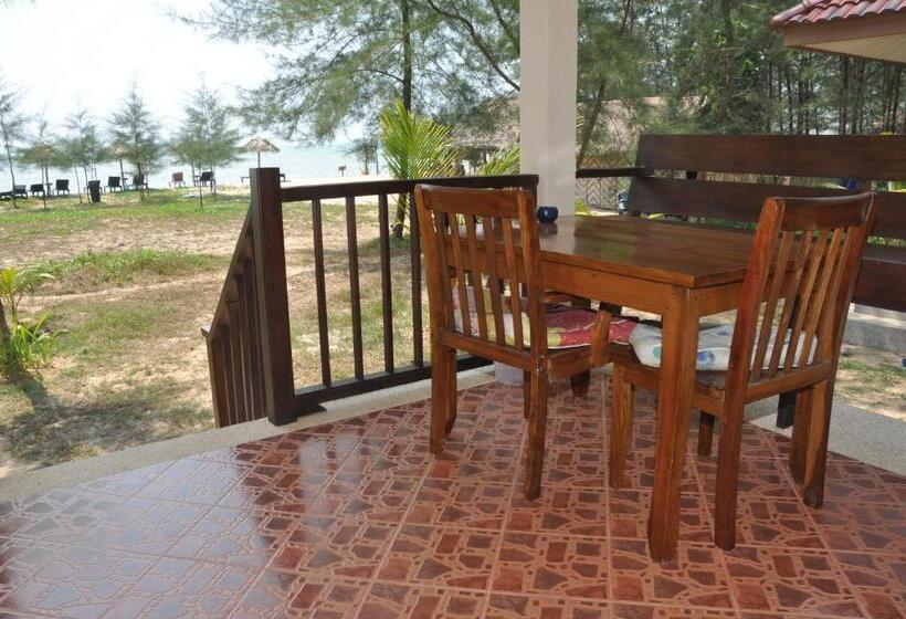 Бунгало Стандарт, Pranee Beach Bungalows