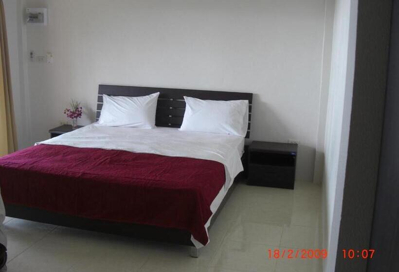 Бунгало Стандарт, Pranee Beach Bungalows