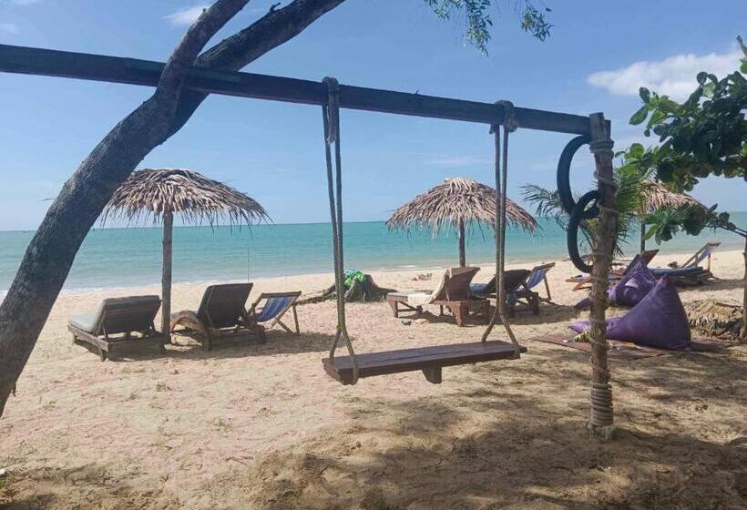 Бунгало Стандарт, Pranee Beach Bungalows