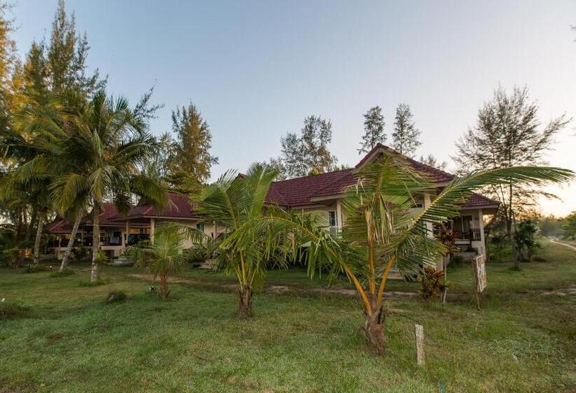 Бунгало Стандарт, Pranee Beach Bungalows