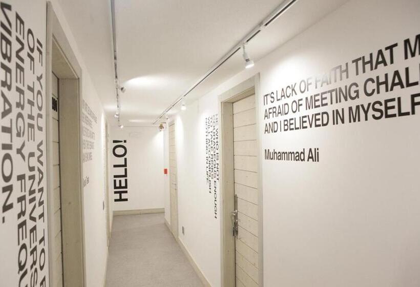 اتاق استاندارد با چشمانداز کوهستان, Super G