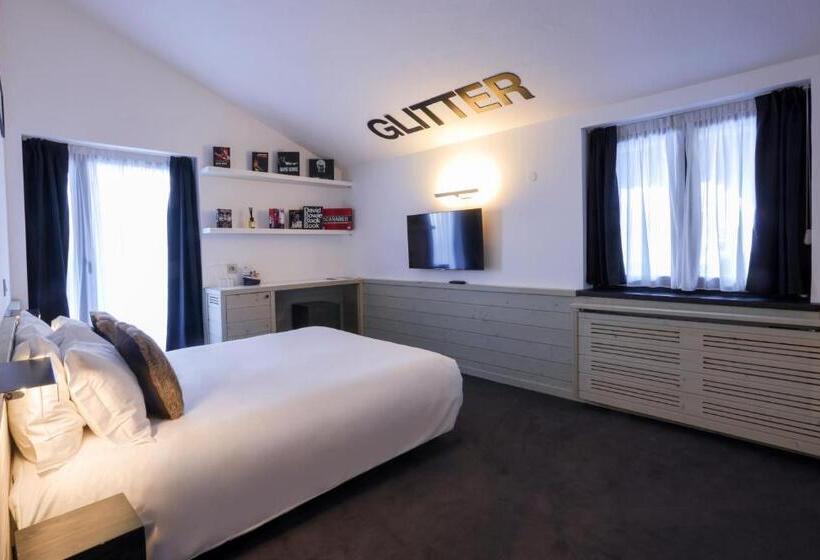 اتاق استاندارد با چشمانداز کوهستان, Super G