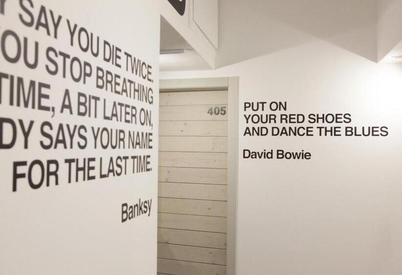 اتاق استاندارد با چشمانداز کوهستان, Super G