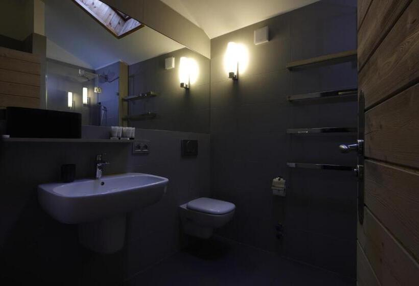 اتاق استاندارد, Super G