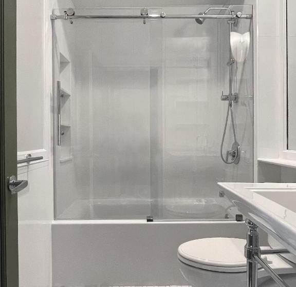 Номер Deluxe, Clarendon Square