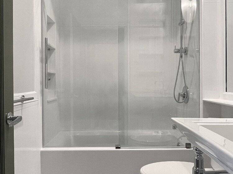 Номер Deluxe, Clarendon Square